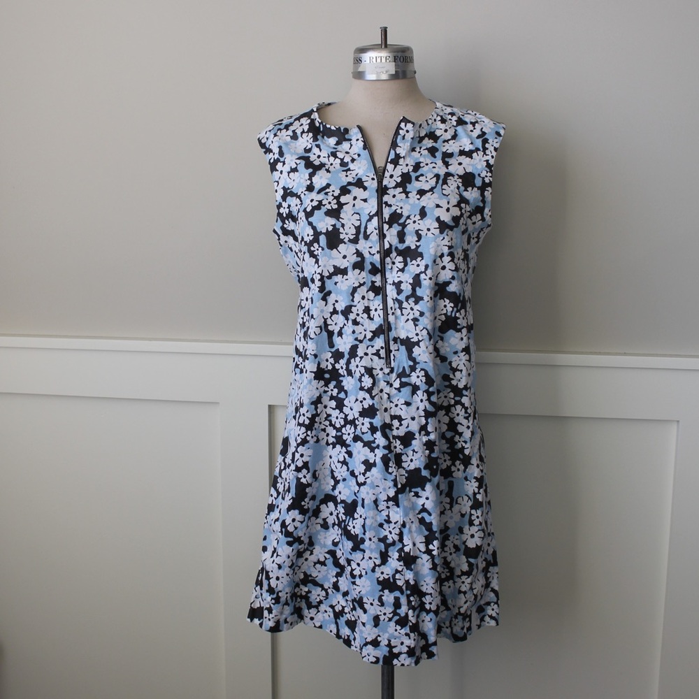 Closet closing sale
